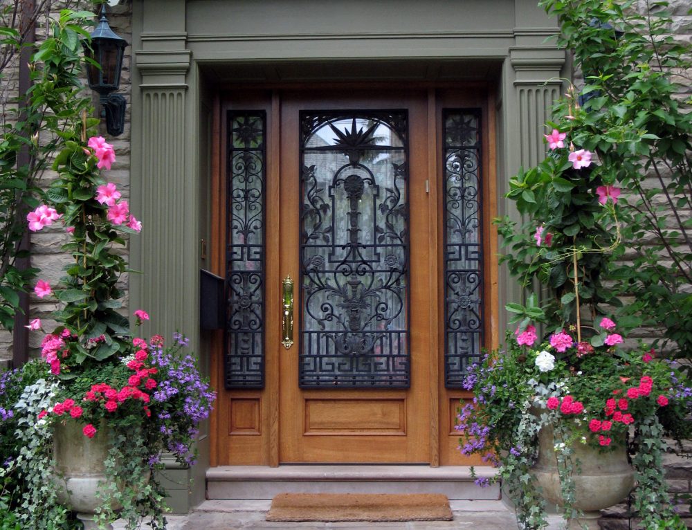 What Is Wrought Iron, Anyway? Elegant Wrought Iron